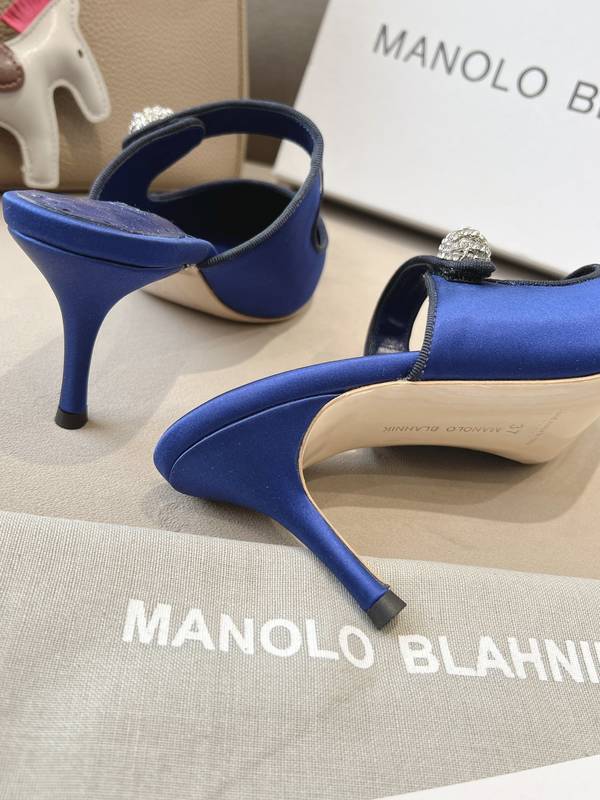 Manolo Blahnik Shoes MBS00060